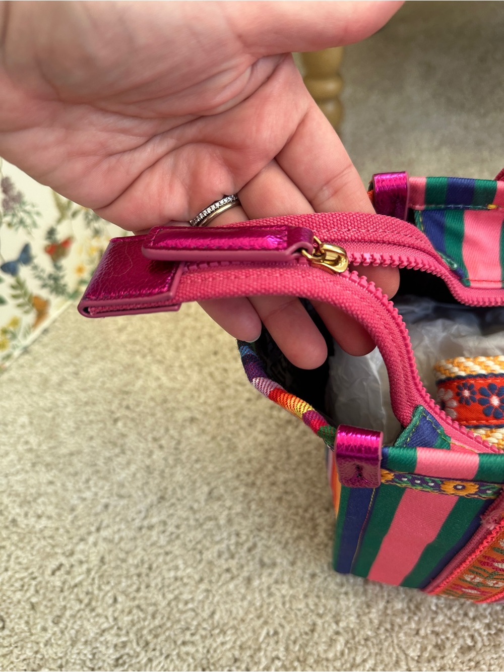 Kurt Geiger London Rainbow Fuchsia Southbank Small Shopper Tote NWT - Picture 14 of 16